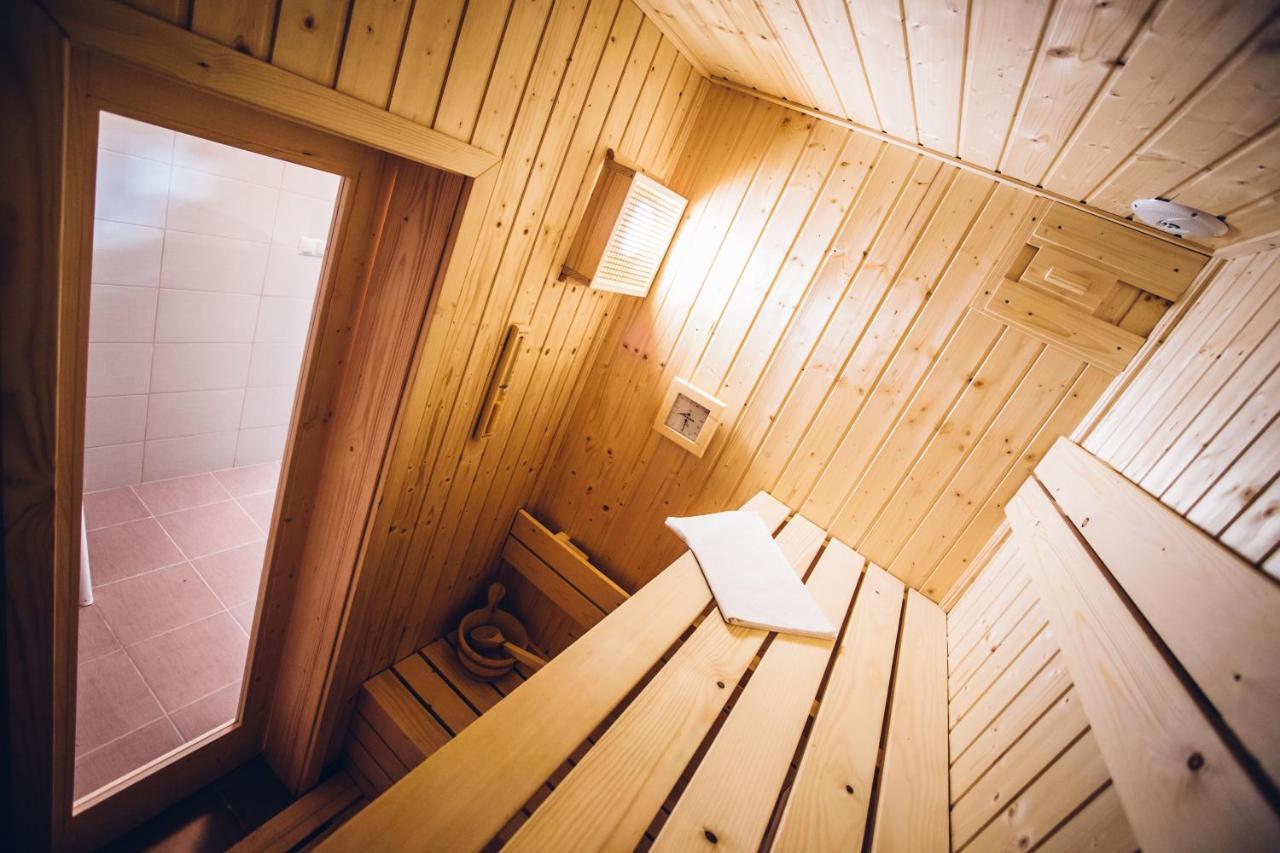 Natur Hotel Koevesteto Hosszuheteny Экстерьер фото